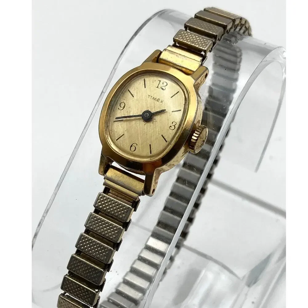 VTG Timex Mechanical Wind Up Dainty Oval Women's Watch 18mm Expandable Band